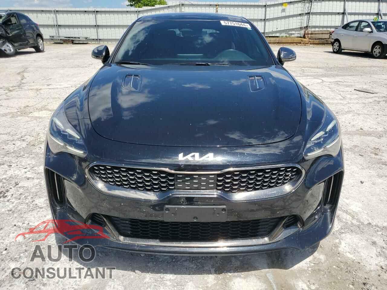 KIA STINGER 2022 - KNAE35LD4N6109846