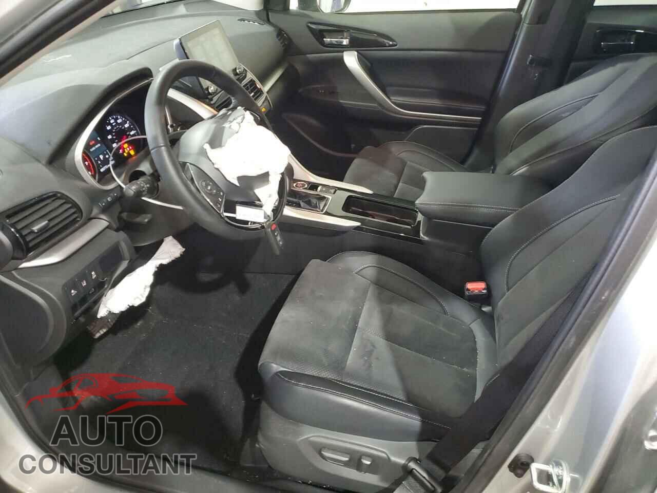 MITSUBISHI ECLIPSE 2025 - JA4ATWAA9SZ004014