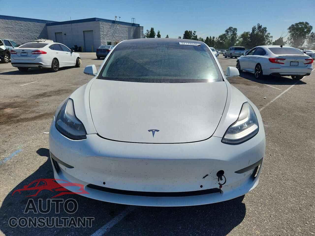TESLA MODEL 3 2020 - 5YJ3E1EA5LF669876