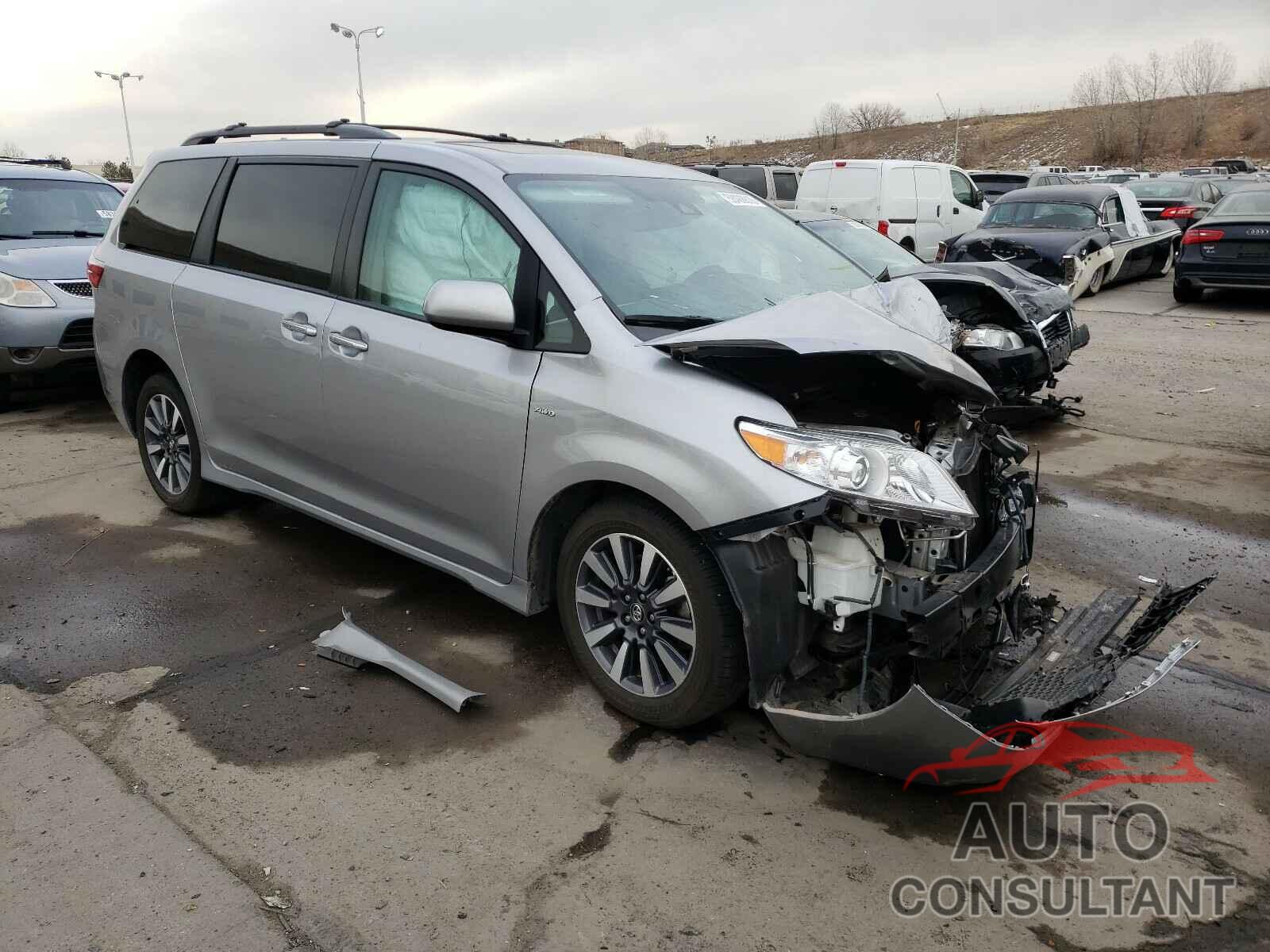 TOYOTA SIENNA 2018 - 5TDDZ3DC2JS191528