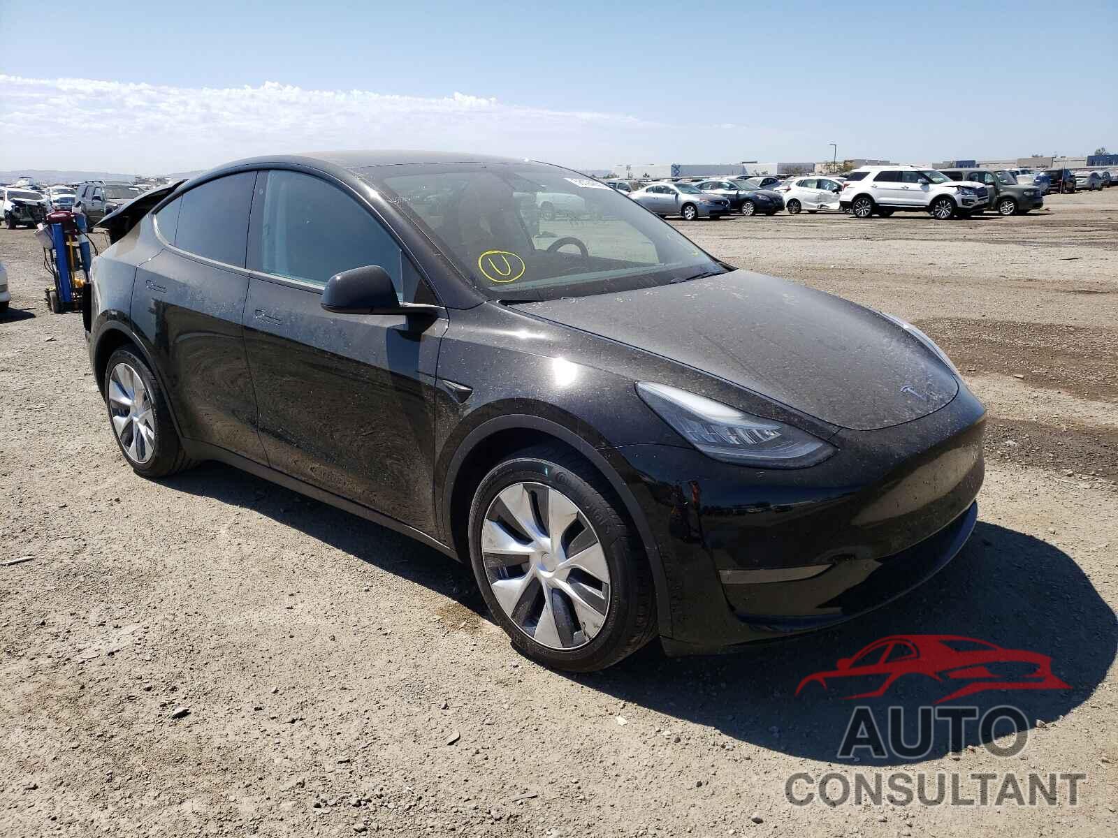 TESLA MODEL Y 2020 - 5YJYGDEE6LF026537