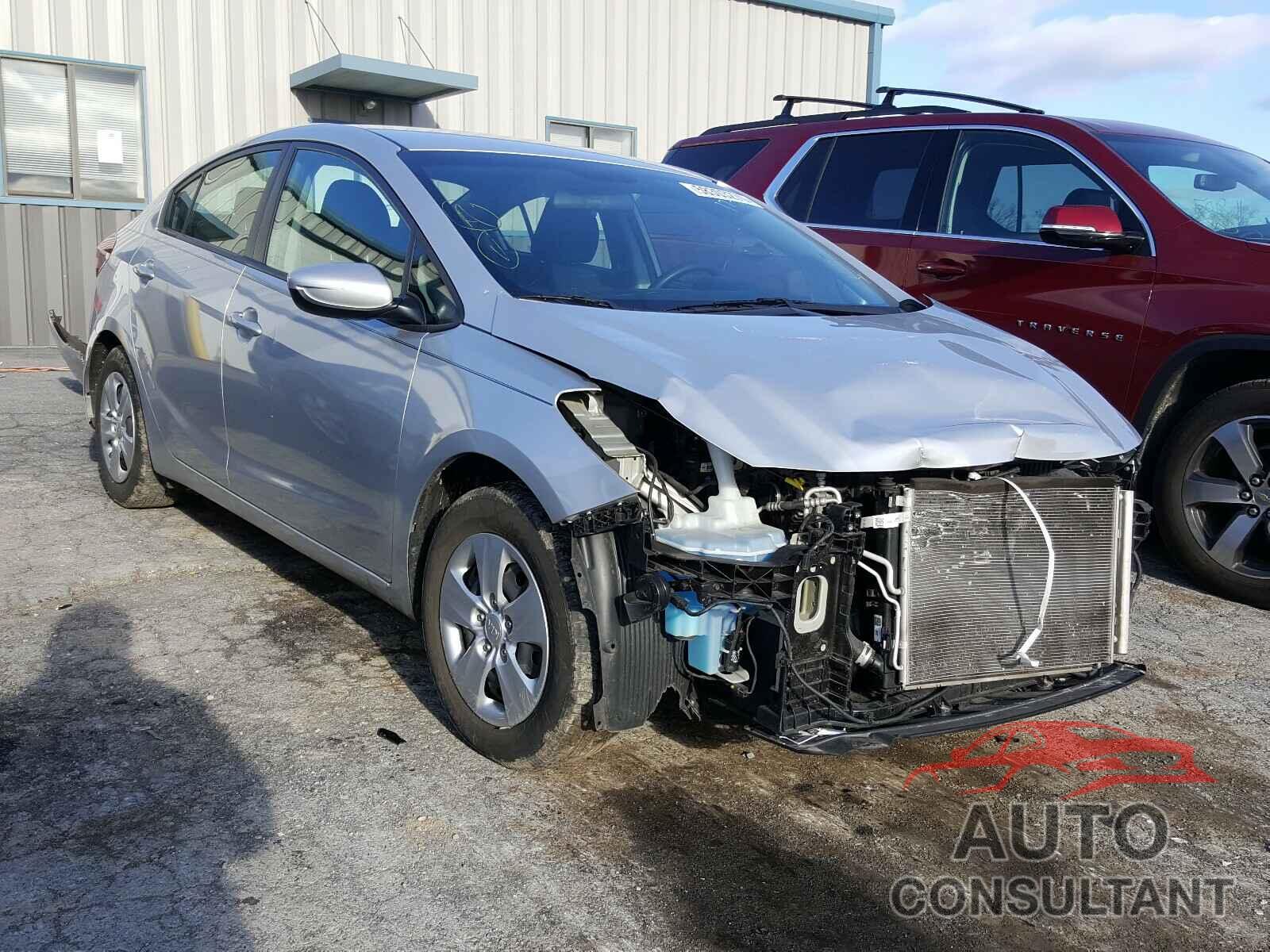 KIA FORTE 2017 - 3KPFL4A70HE048475