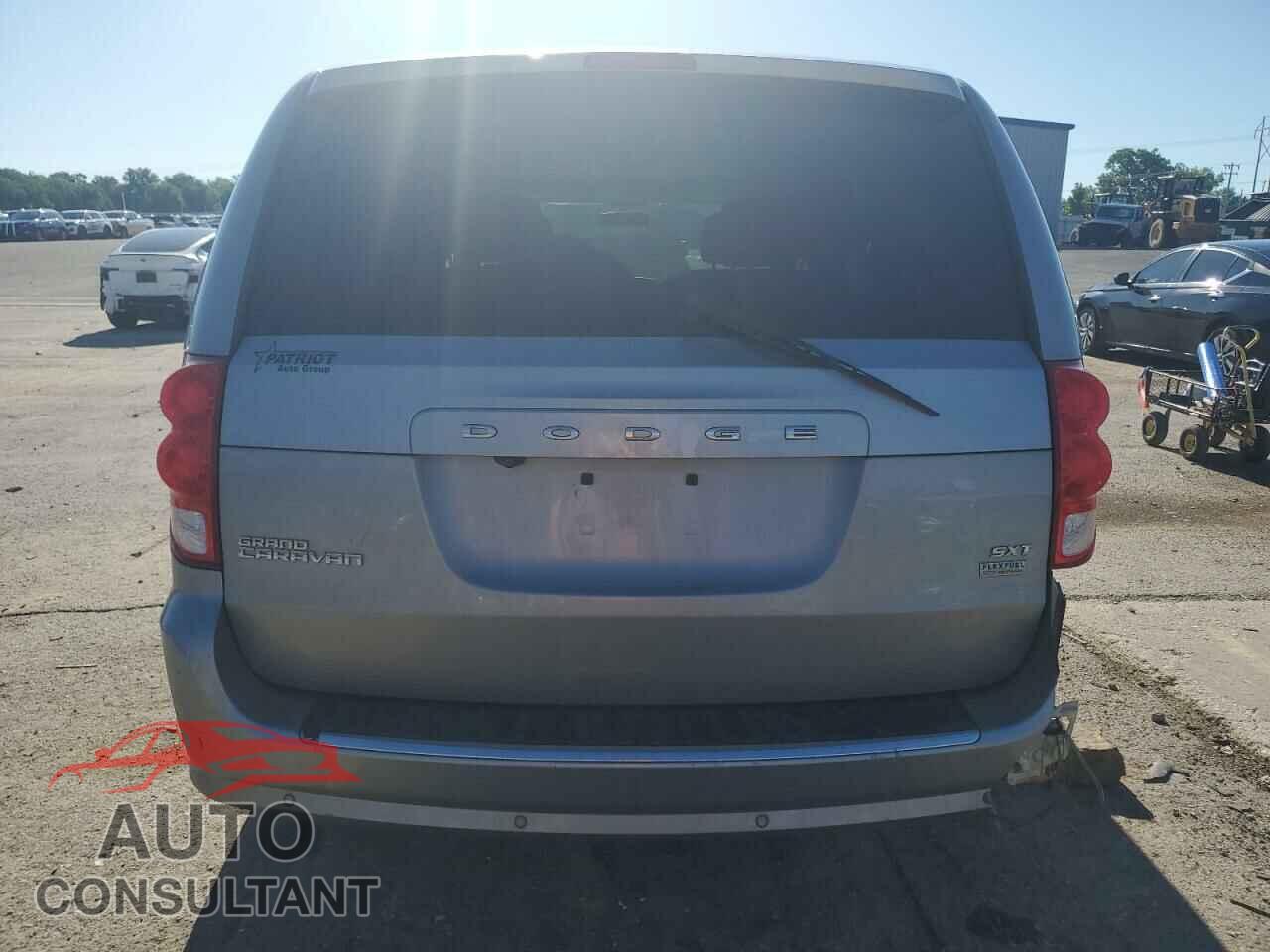 DODGE CARAVAN 2016 - 2C4RDGCG1GR323406