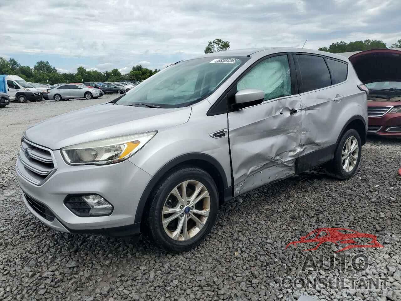 FORD ESCAPE 2017 - 1FMCU0G98HUE64837