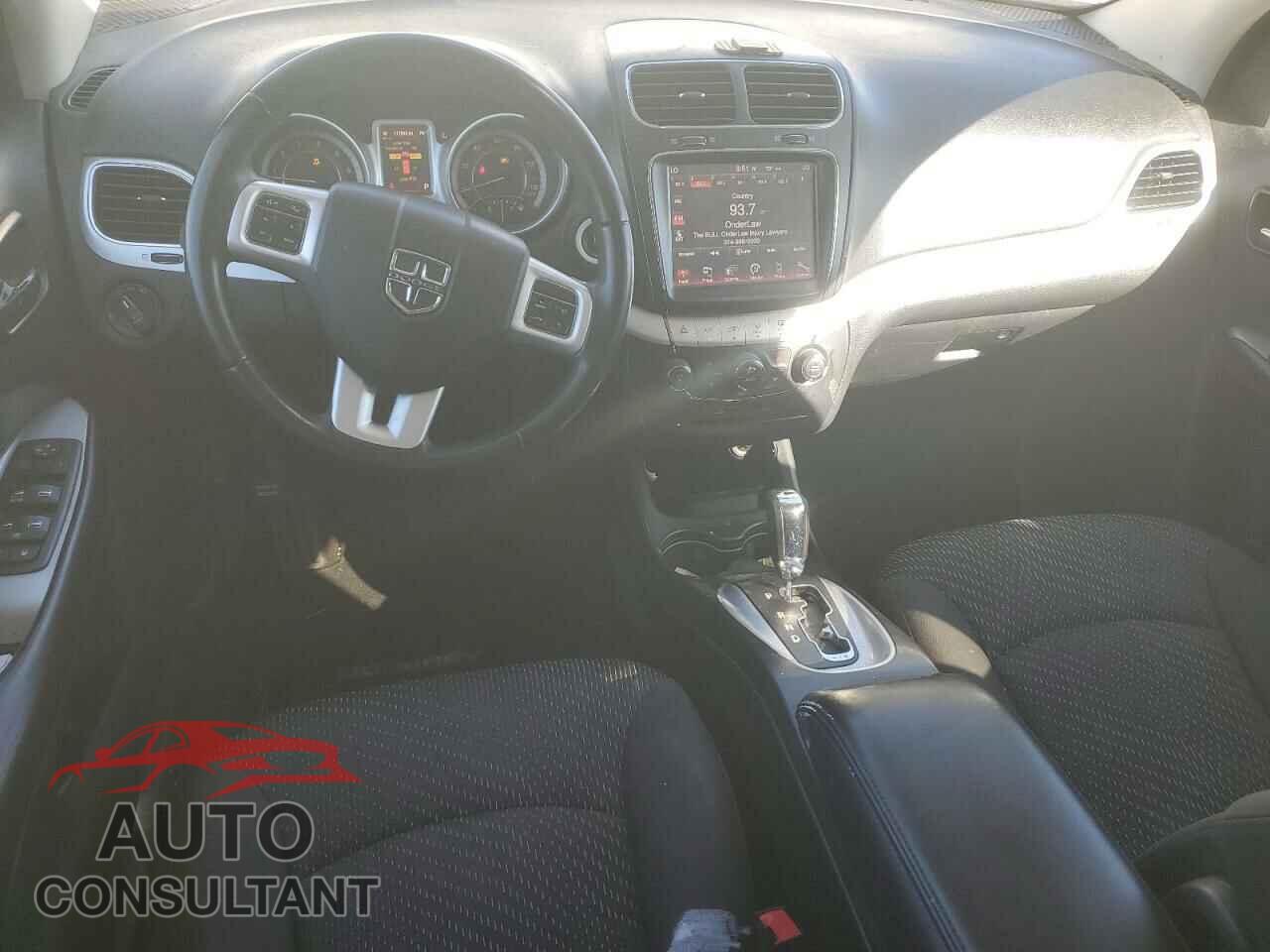 DODGE JOURNEY 2015 - 3C4PDCBG1FT679223