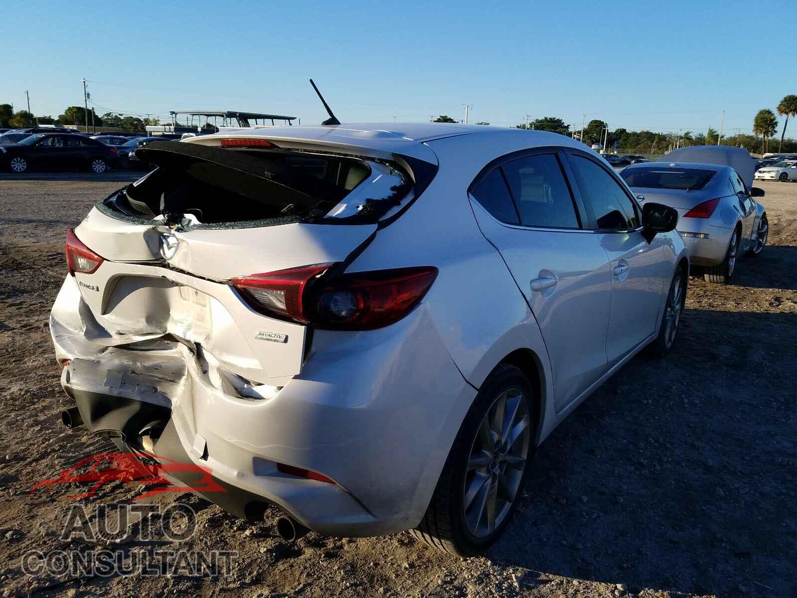 MAZDA 3 2017 - 3MZBN1L79HM118305
