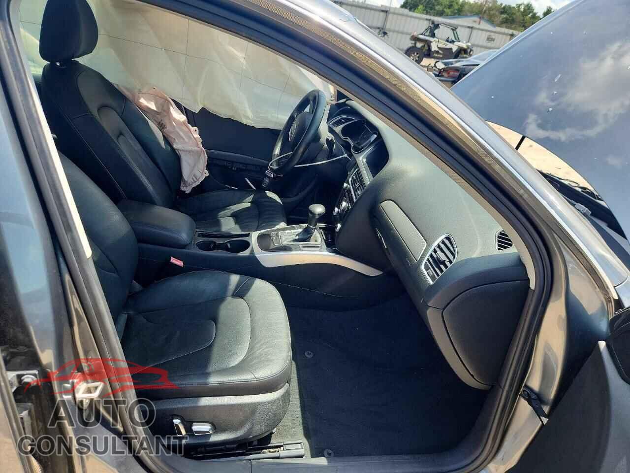 AUDI A4 2013 - WAUEFAFL4DA048402