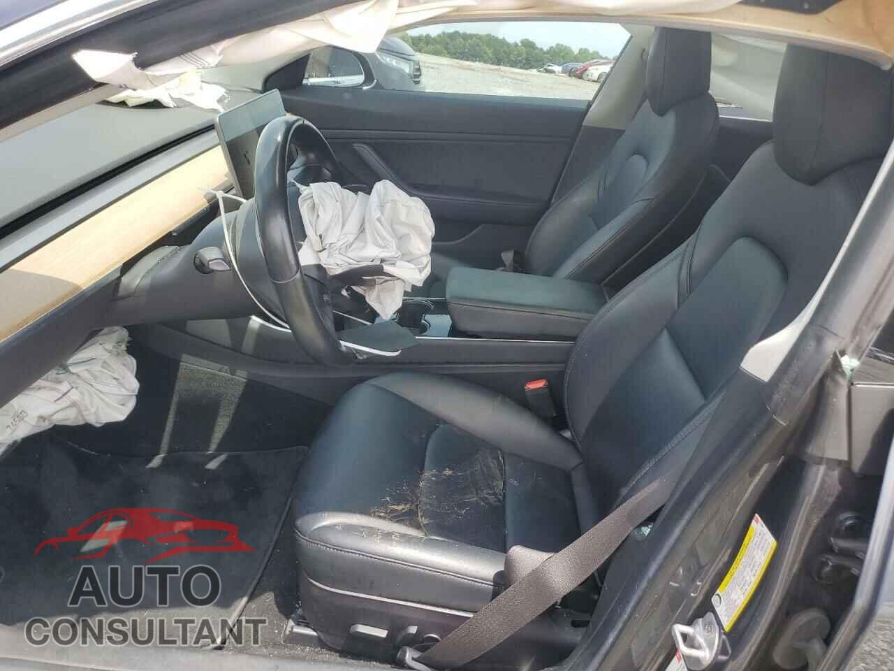 TESLA MODEL 3 2018 - 5YJ3E1EA9JF017680