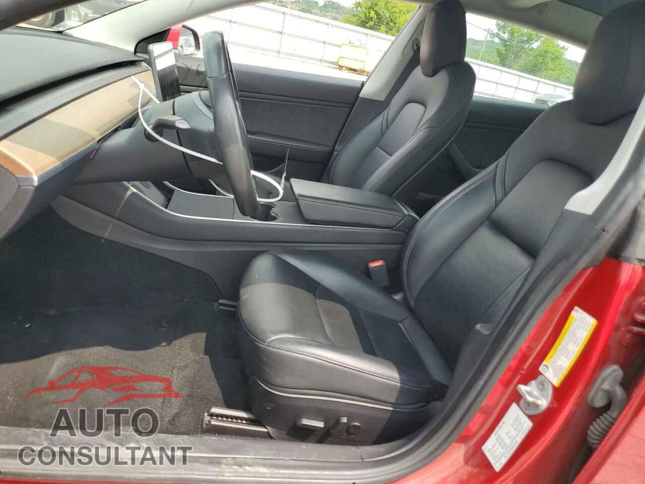 TESLA MODEL 3 2019 - 5YJ3E1EB2KF210523