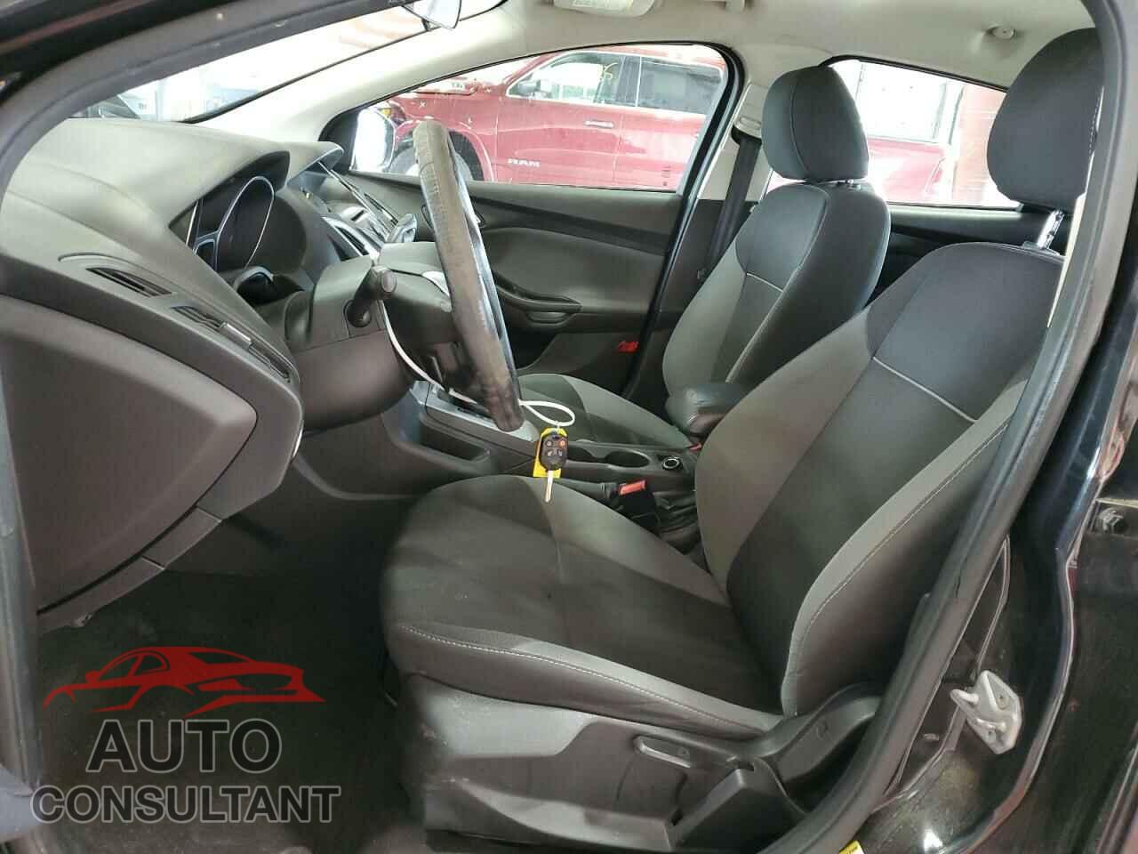 FORD FOCUS 2014 - 1FADP3K25EL127464