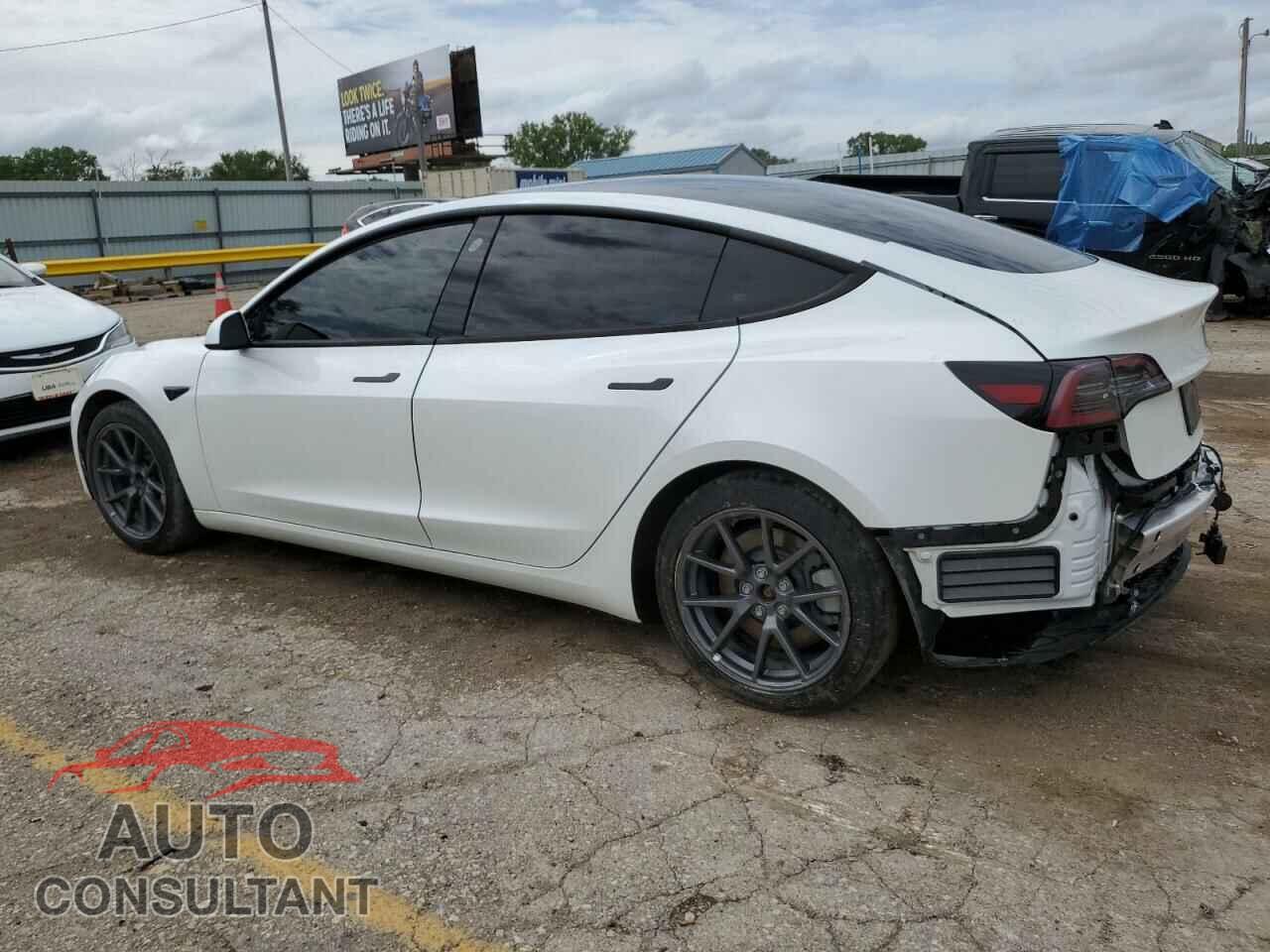 TESLA MODEL 3 2021 - 5YJ3E1EA2MF027214