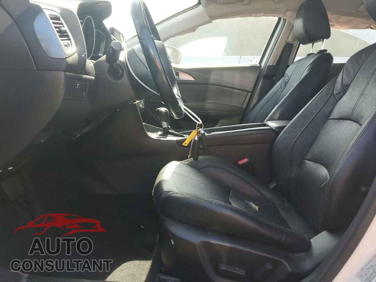 MAZDA 3 2017 - JM1BN1M38H1103760