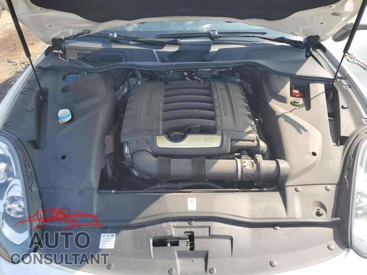 PORSCHE CAYENNE 2017 - WP1AA2A24HKA81676