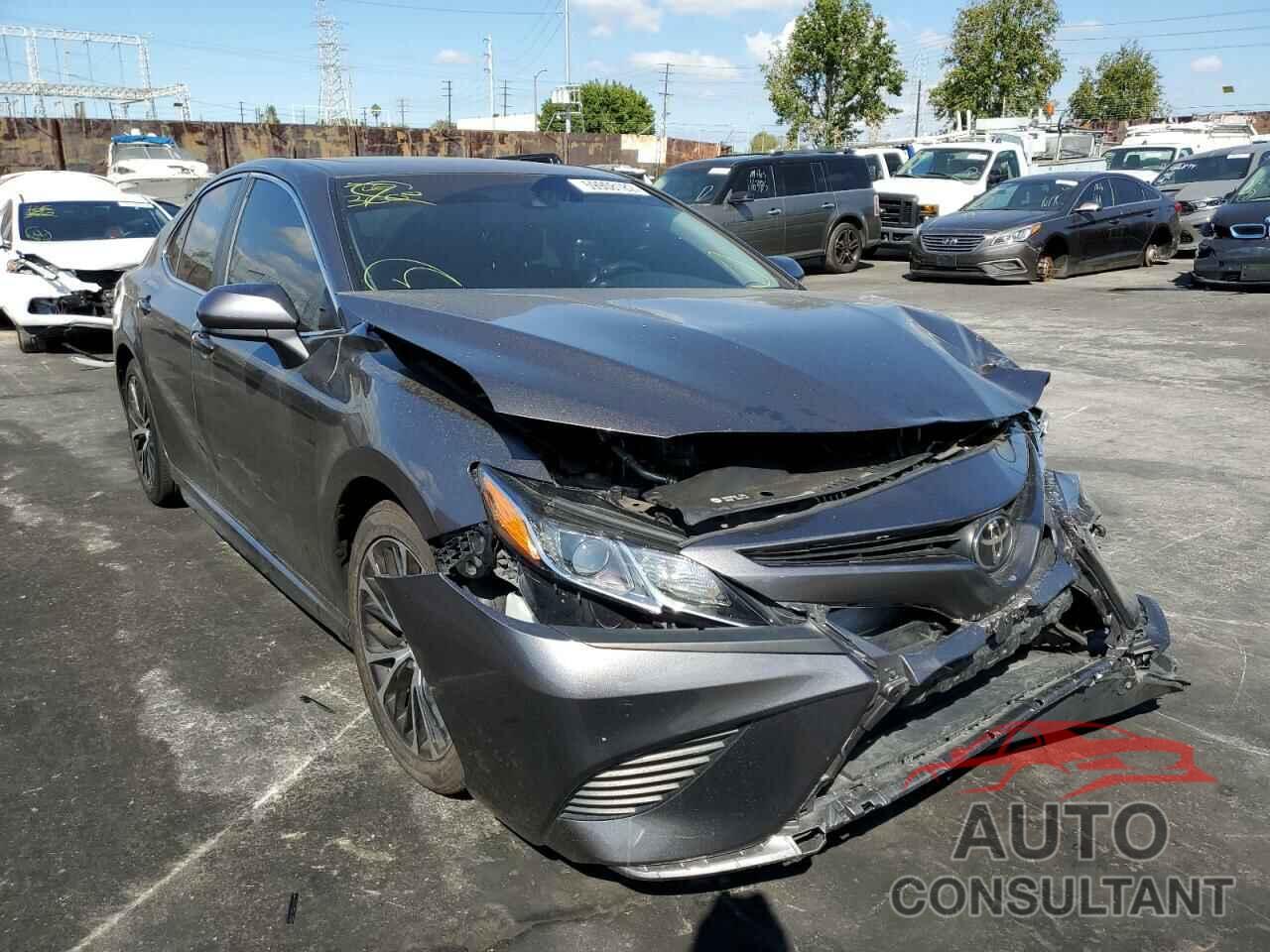 TOYOTA CAMRY 2018 - 4T1B11HK5JU032661