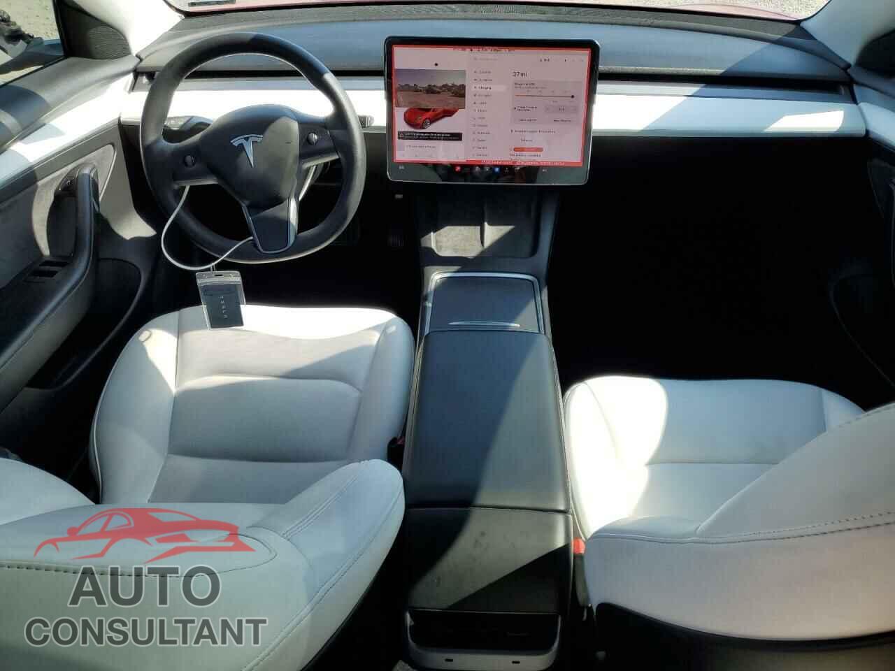 TESLA MODEL 3 2021 - 5YJ3E1EA4MF068511