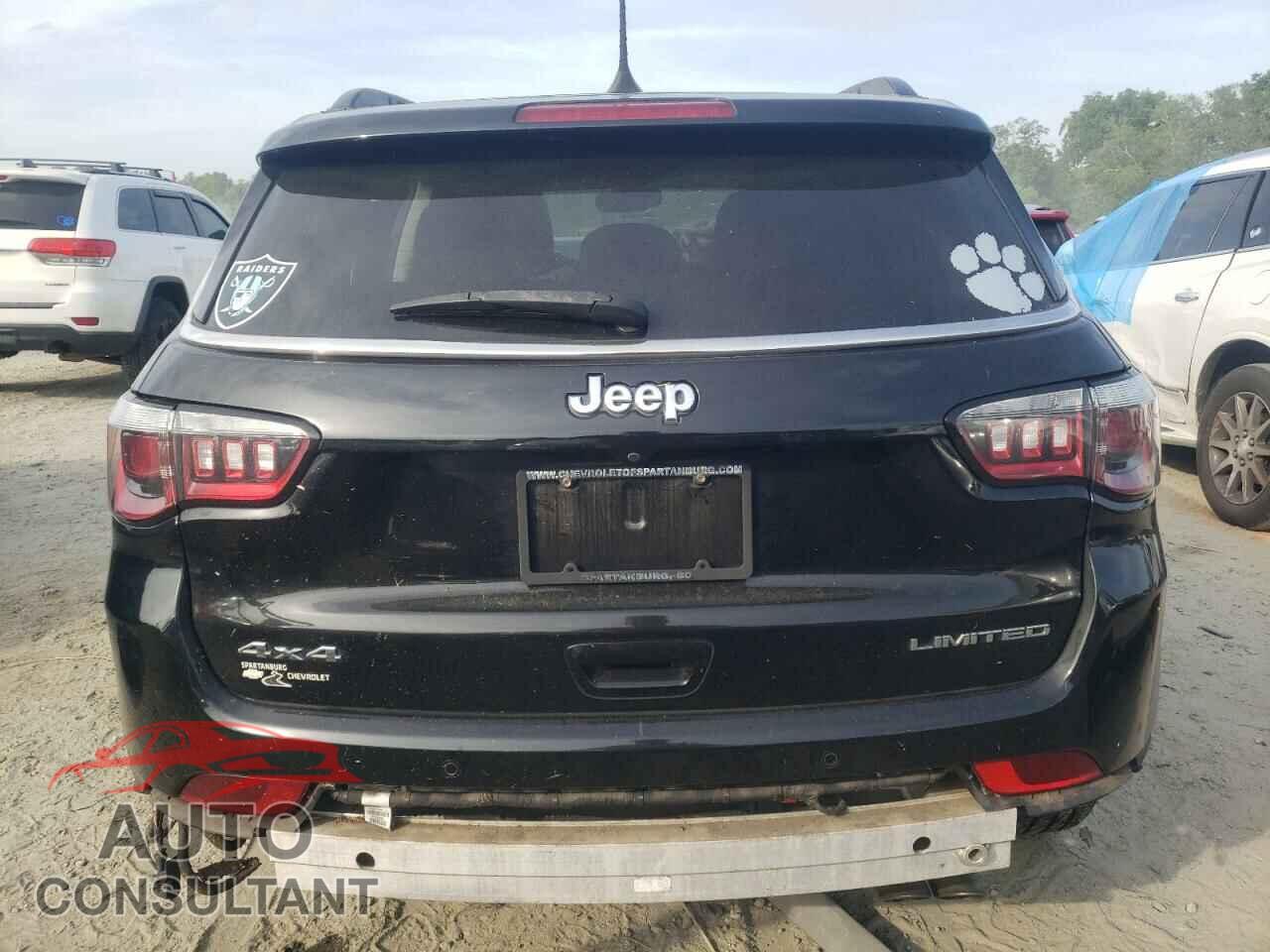 JEEP COMPASS 2018 - 3C4NJDCB7JT200532
