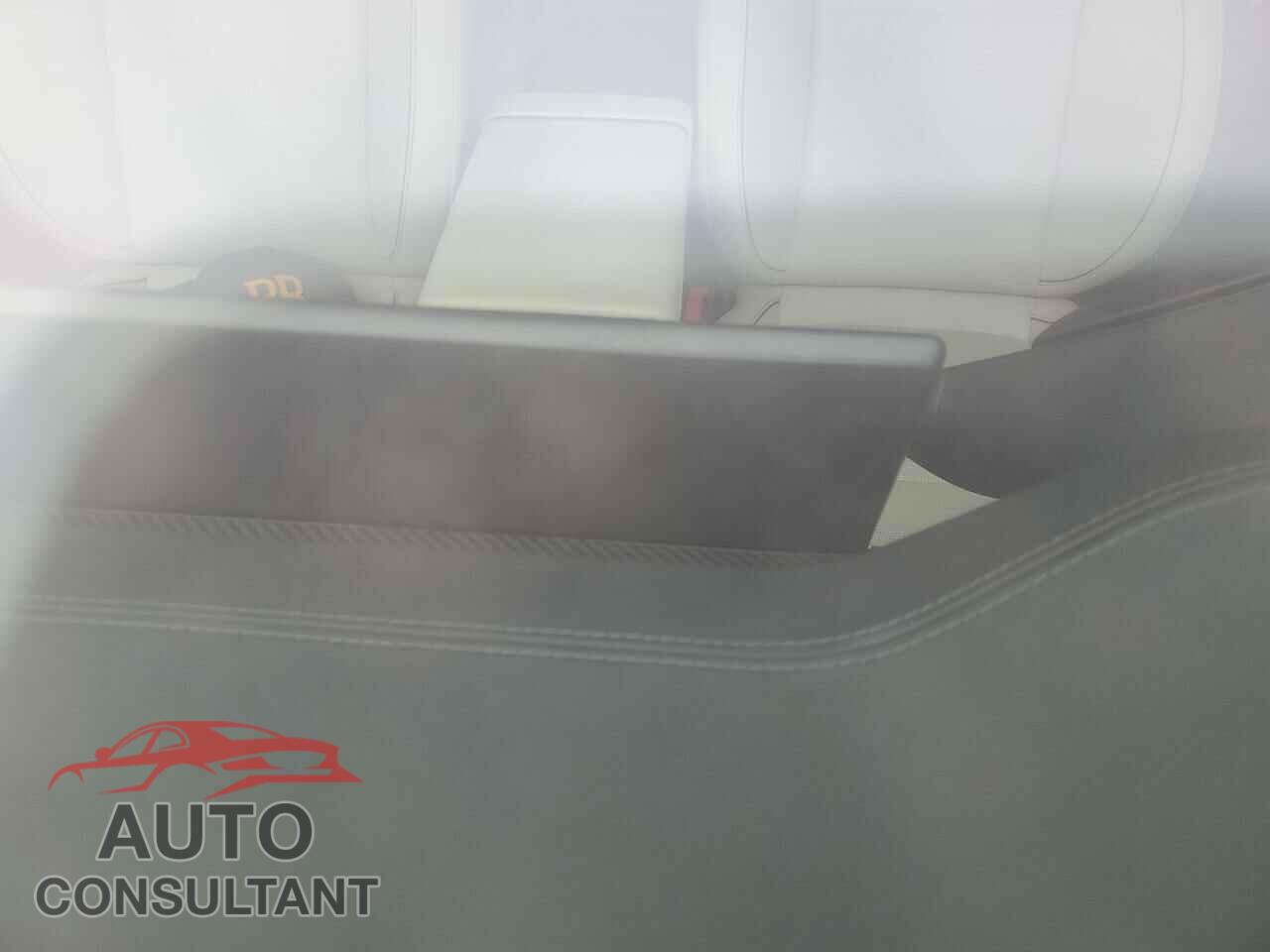 TESLA MODEL X 2023 - 7SAXCBE68PF372635