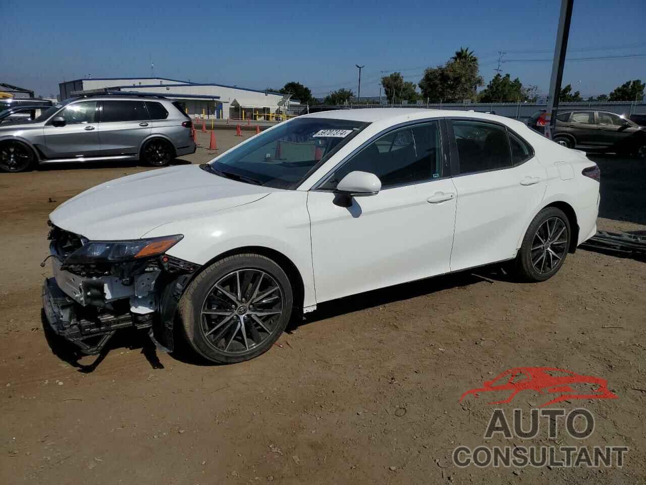 TOYOTA CAMRY 2022 - 4T1G11AK2NU048435