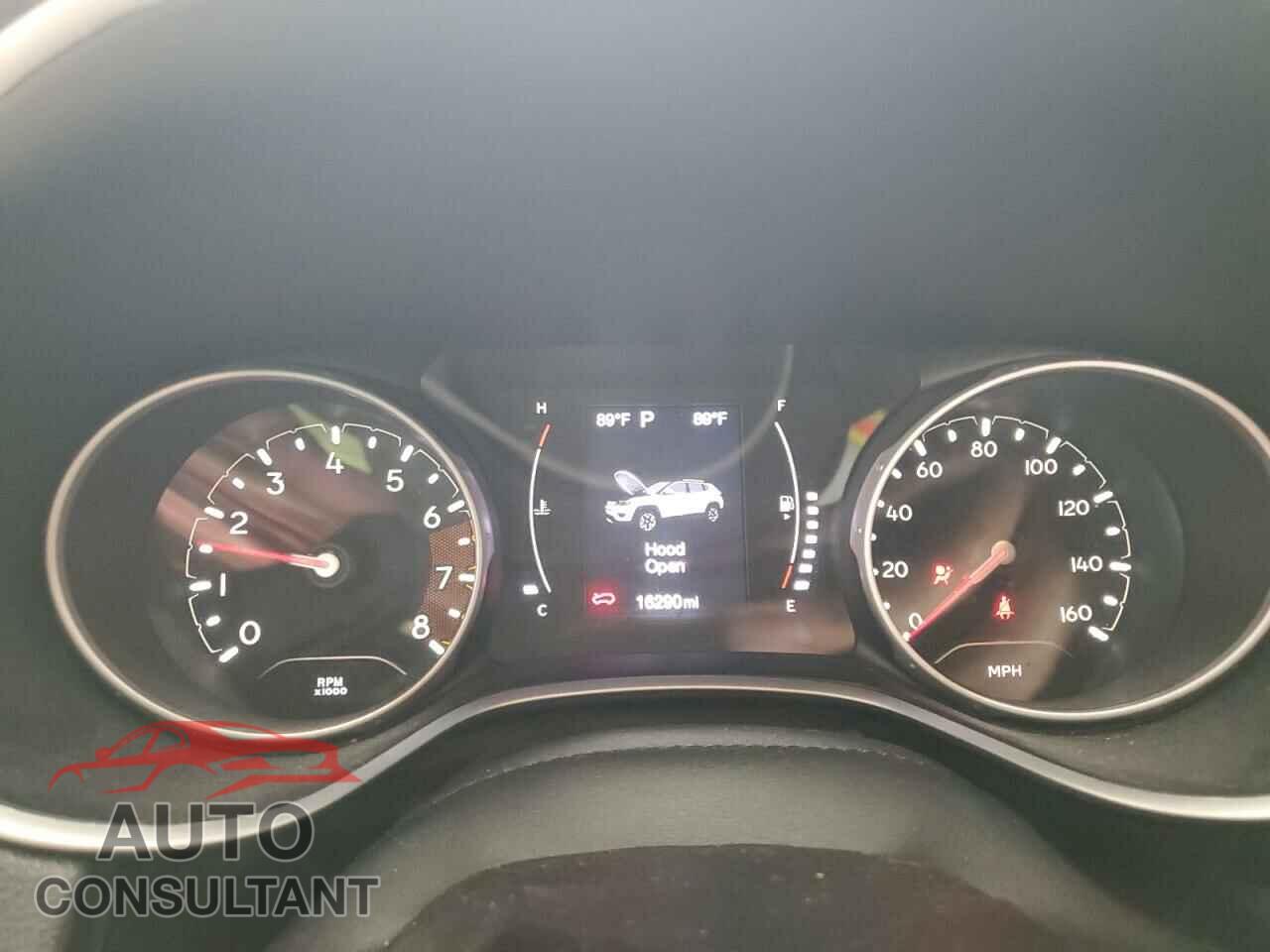 JEEP COMPASS 2020 - 3C4NJDBB5LT149200