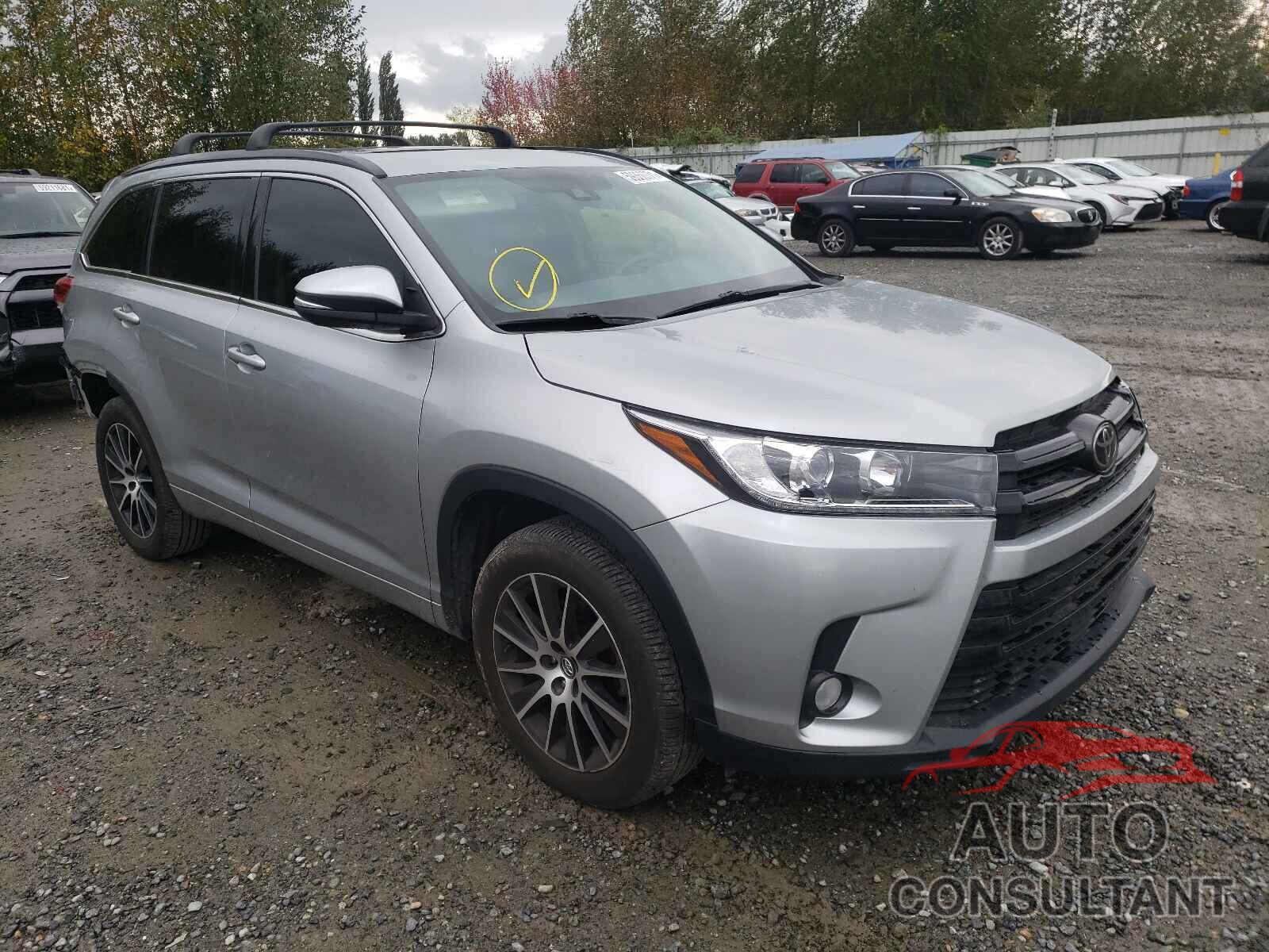 TOYOTA HIGHLANDER 2017 - 5TDKZRFH5HS195098