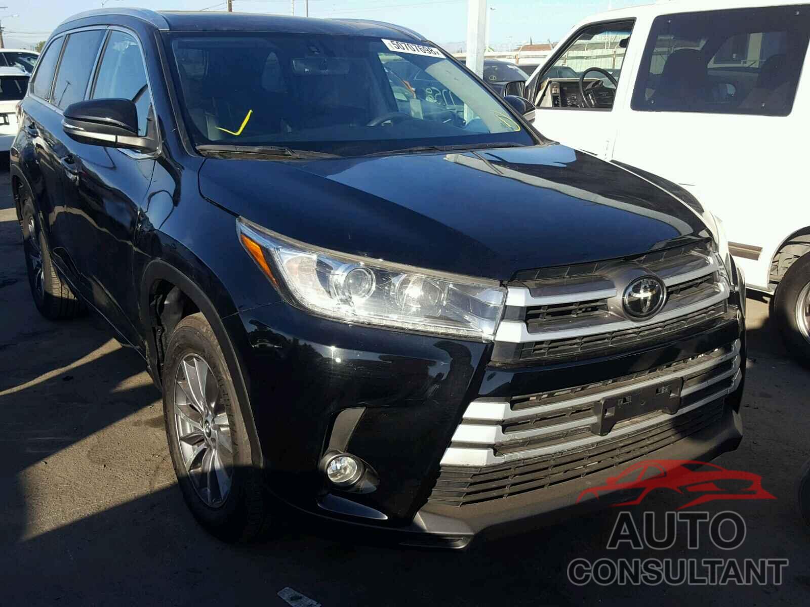 TOYOTA HIGHLANDER 2018 - 5TDKZRFH0JS528099