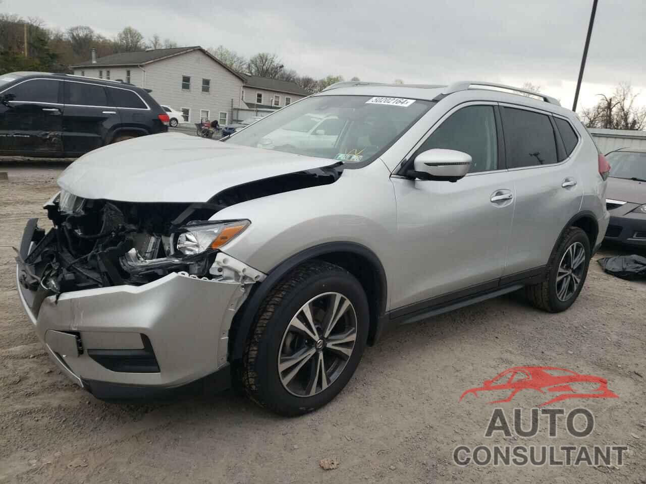 NISSAN ROGUE 2019 - 5N1AT2MV9KC702361