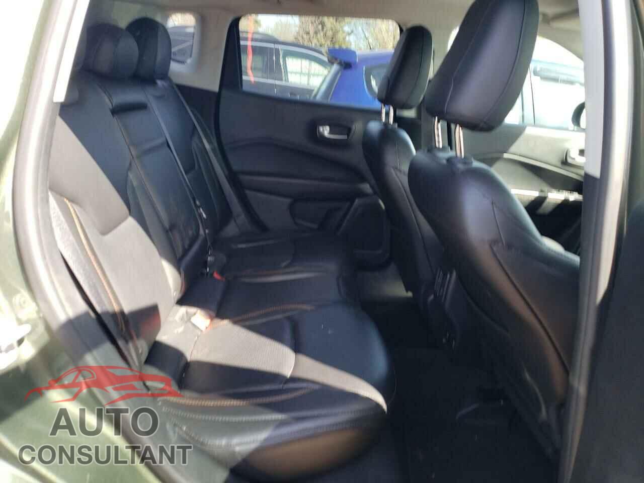JEEP COMPASS 2018 - 3C4NJDCB2JT315720