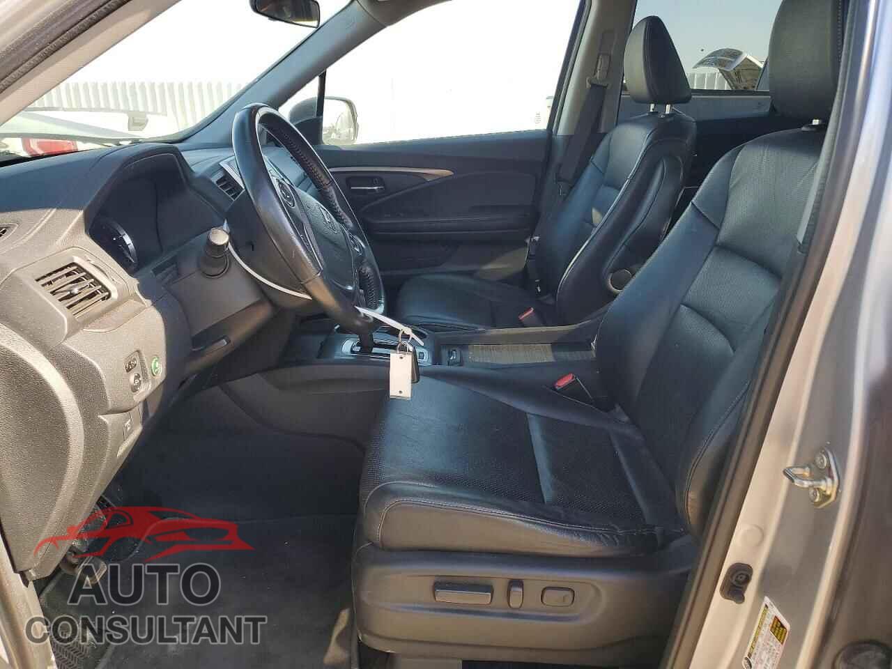 HONDA RIDGELINE 2017 - 5FPYK3F52HB006713