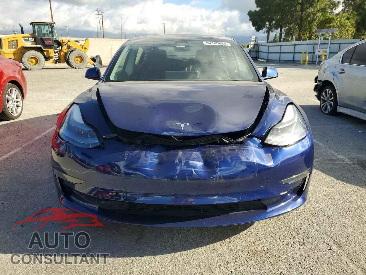 TESLA MODEL 3 2021 - 5YJ3E1EA1MF030301