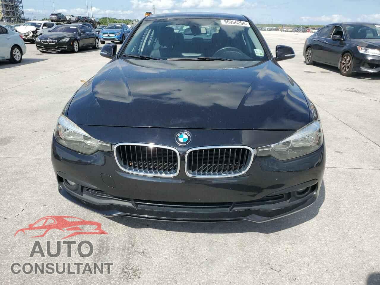 BMW 3 SERIES 2016 - WBA8E1G56GNU11537