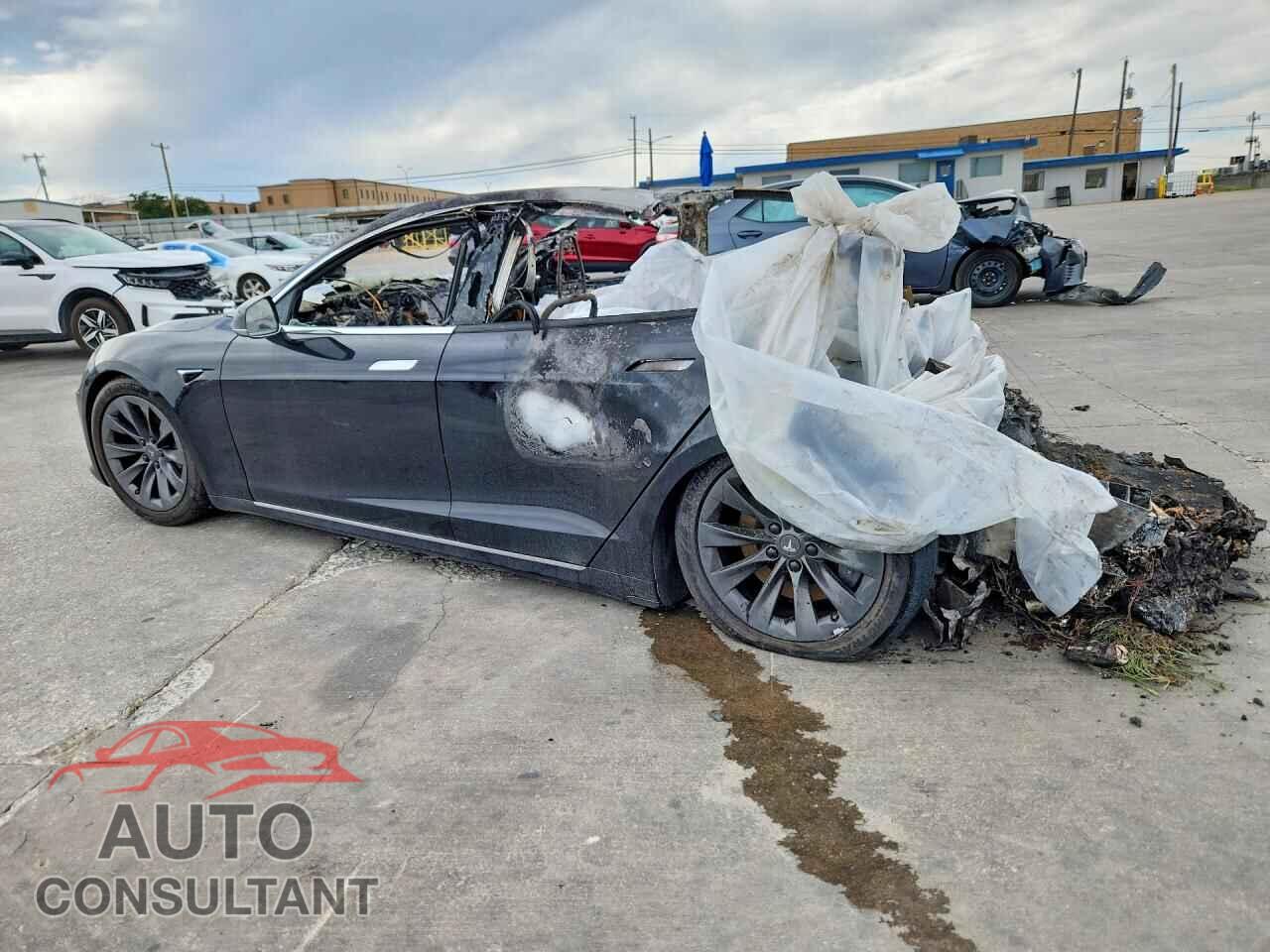 TESLA MODEL S 2018 - 5YJSA1E25JF265313