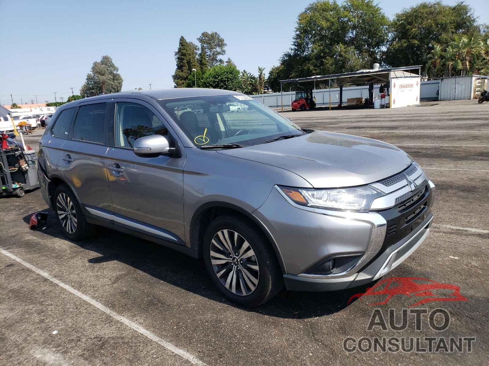 MITSUBISHI OUTLANDER 2019 - JA4AD3A32KZ023484