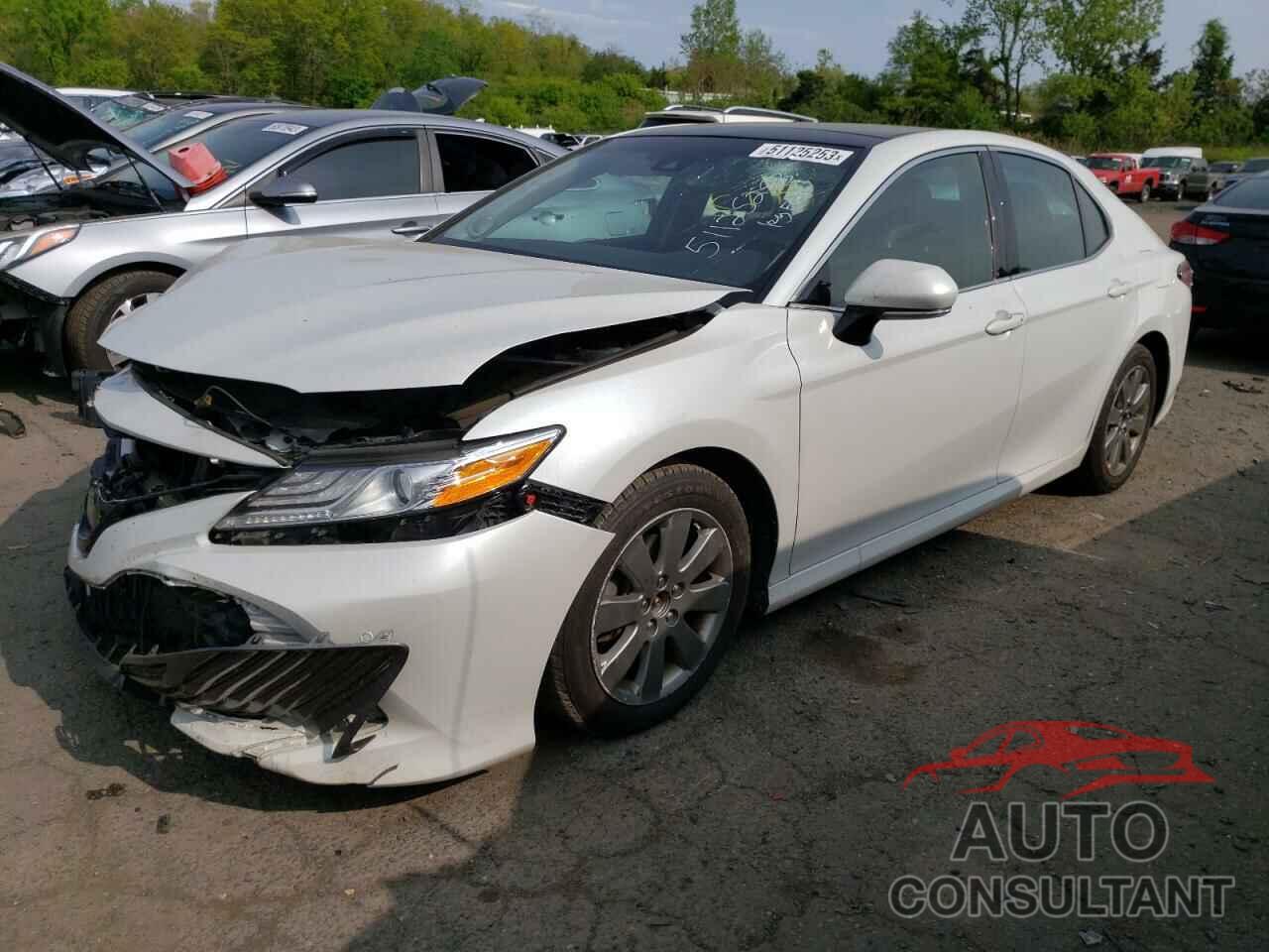 TOYOTA CAMRY 2018 - 4T1B11HK5JU041327