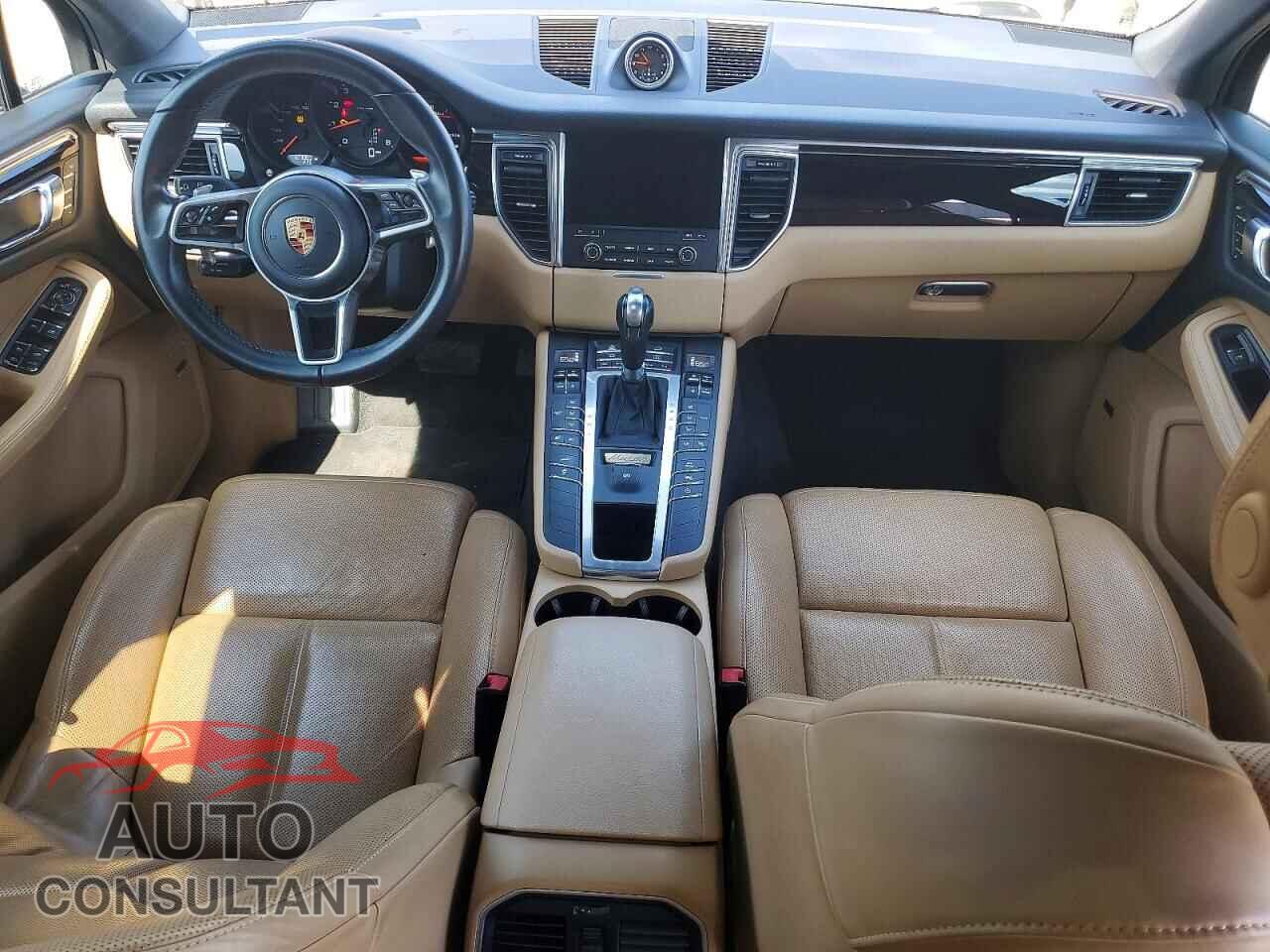 PORSCHE MACAN 2017 - WP1AA2A59HLB03658