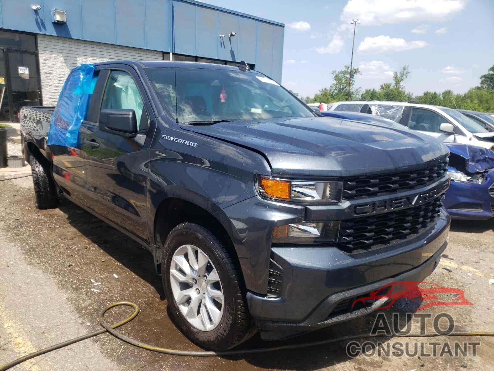 CHEVROLET SILVERADO 2021 - 1GCPYBEK6MZ218927