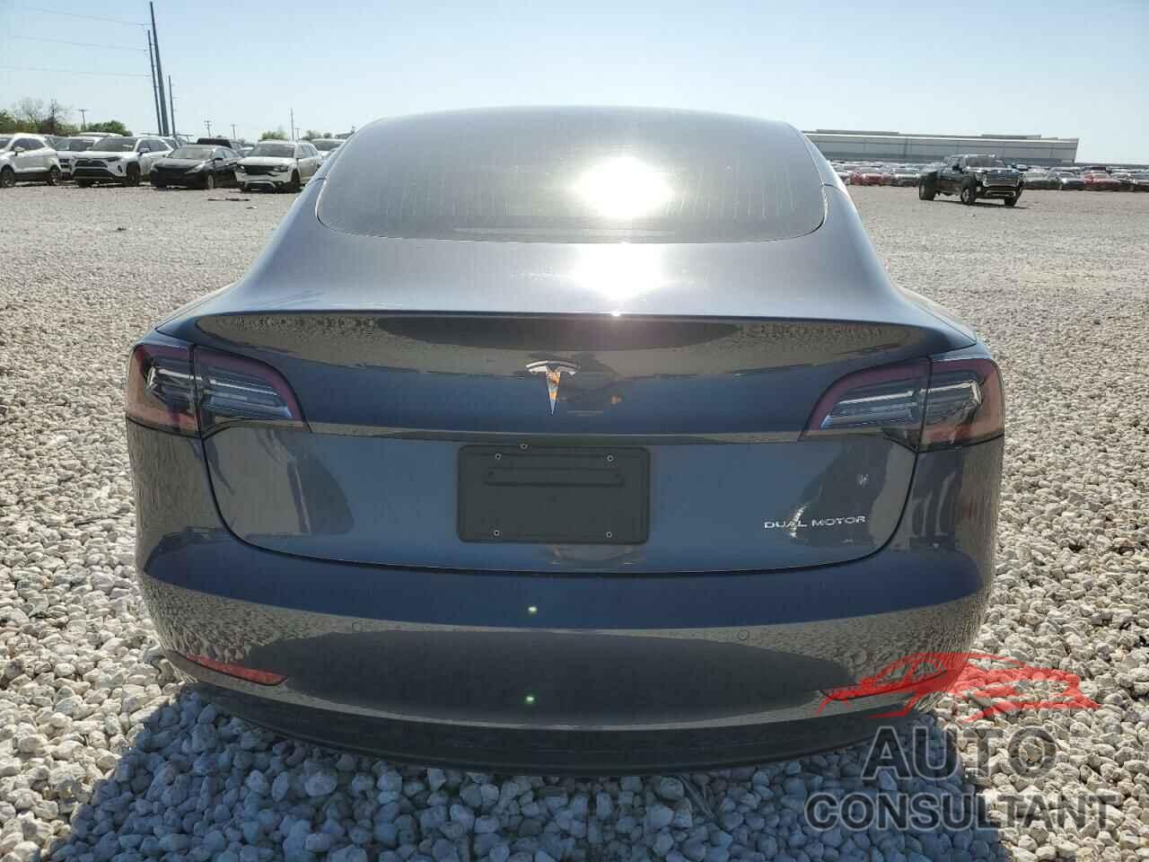 TESLA MODEL 3 2020 - 5YJ3E1EB3LF620135