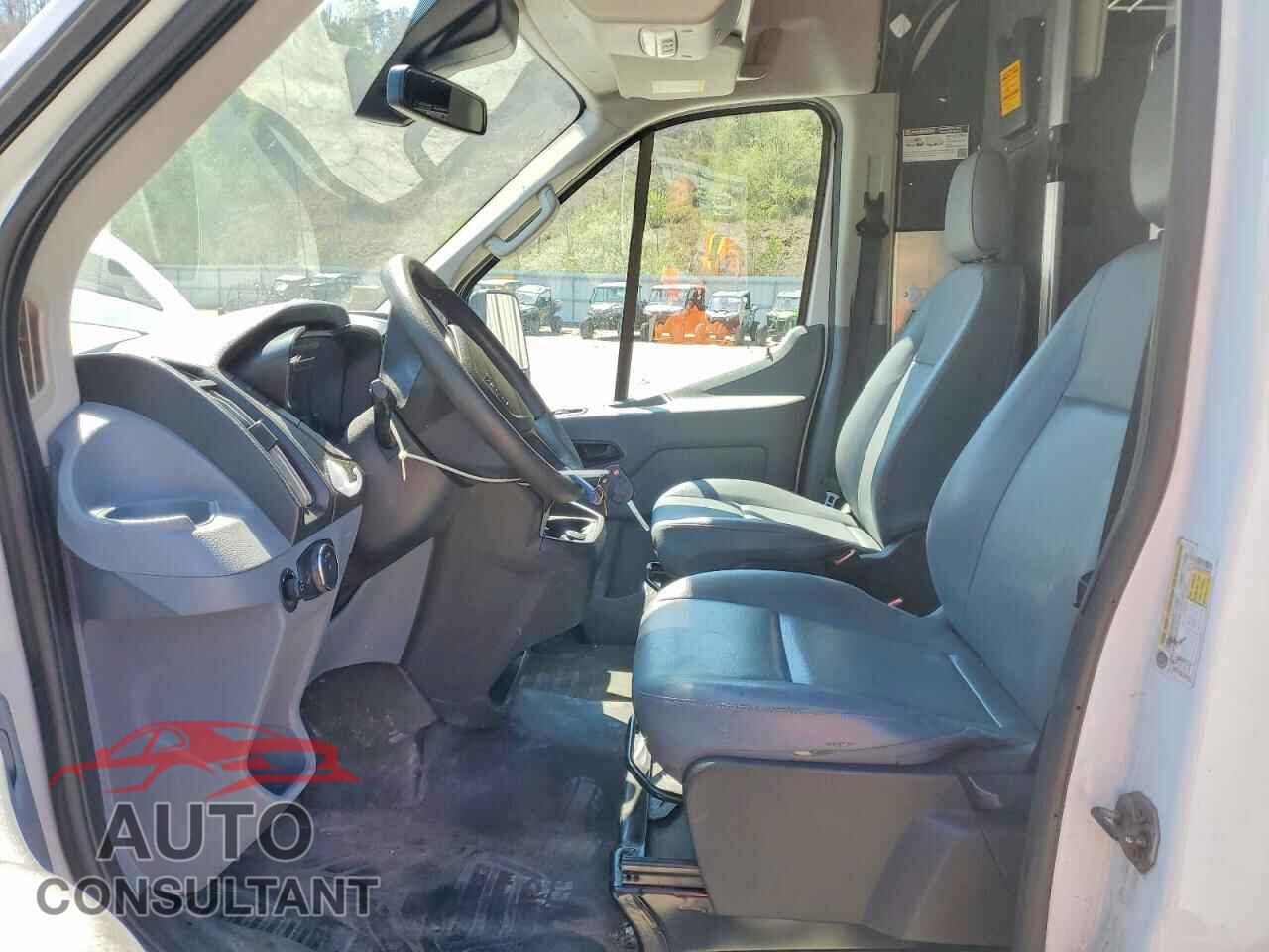 FORD TRANSIT 2018 - 1FTYE2CM8JKA69555