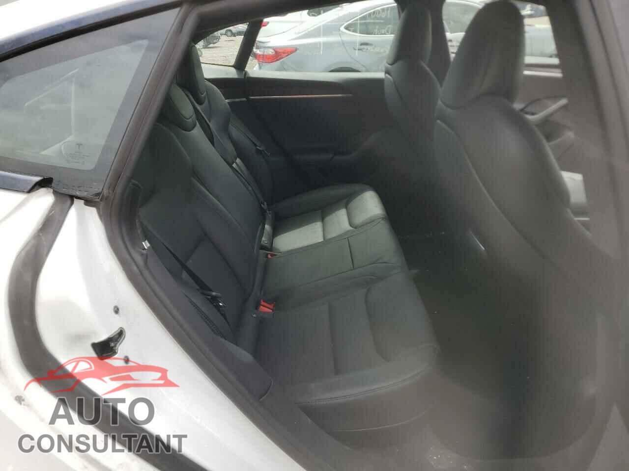 TESLA MODEL S 2021 - 5YJSA1E5XMF441948