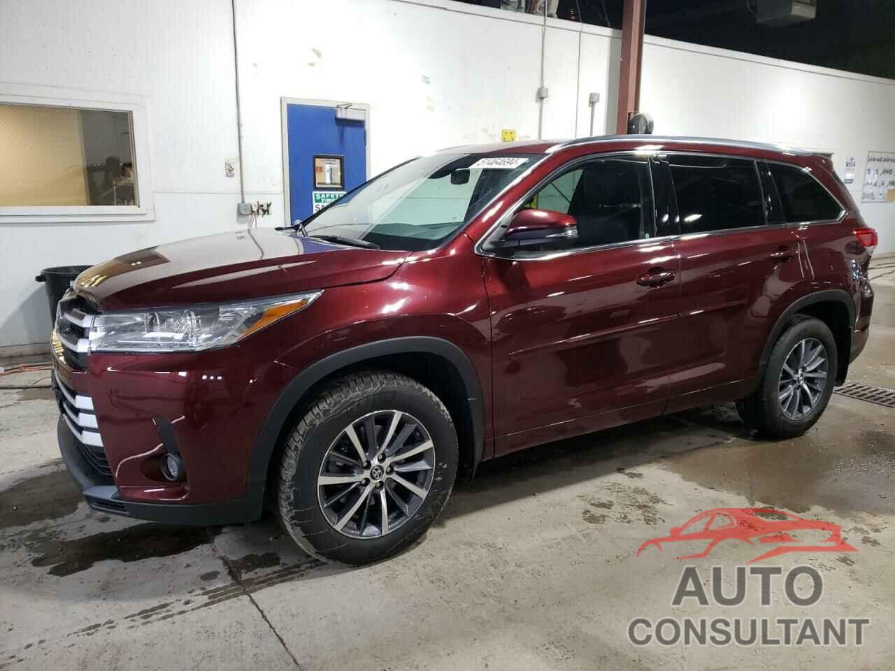 TOYOTA HIGHLANDER 2018 - 5TDJZRFH5JS806166