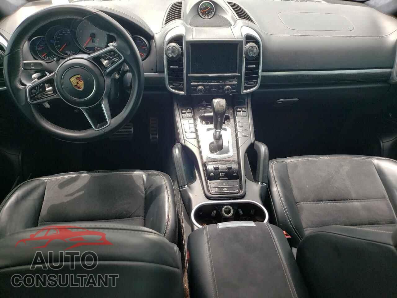 PORSCHE CAYENNE 2016 - WP1AD2A29GLA77669