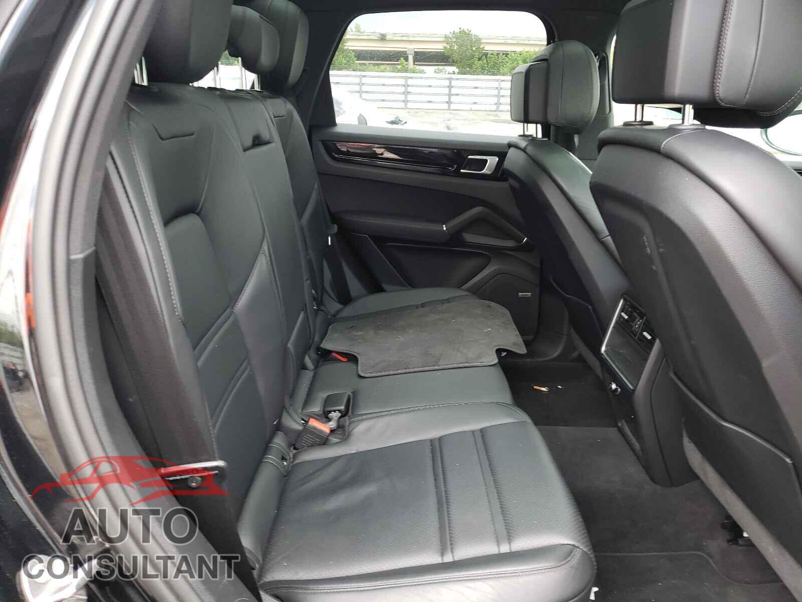 PORSCHE CAYENNE 2020 - WP1AA2AY0LDA01744