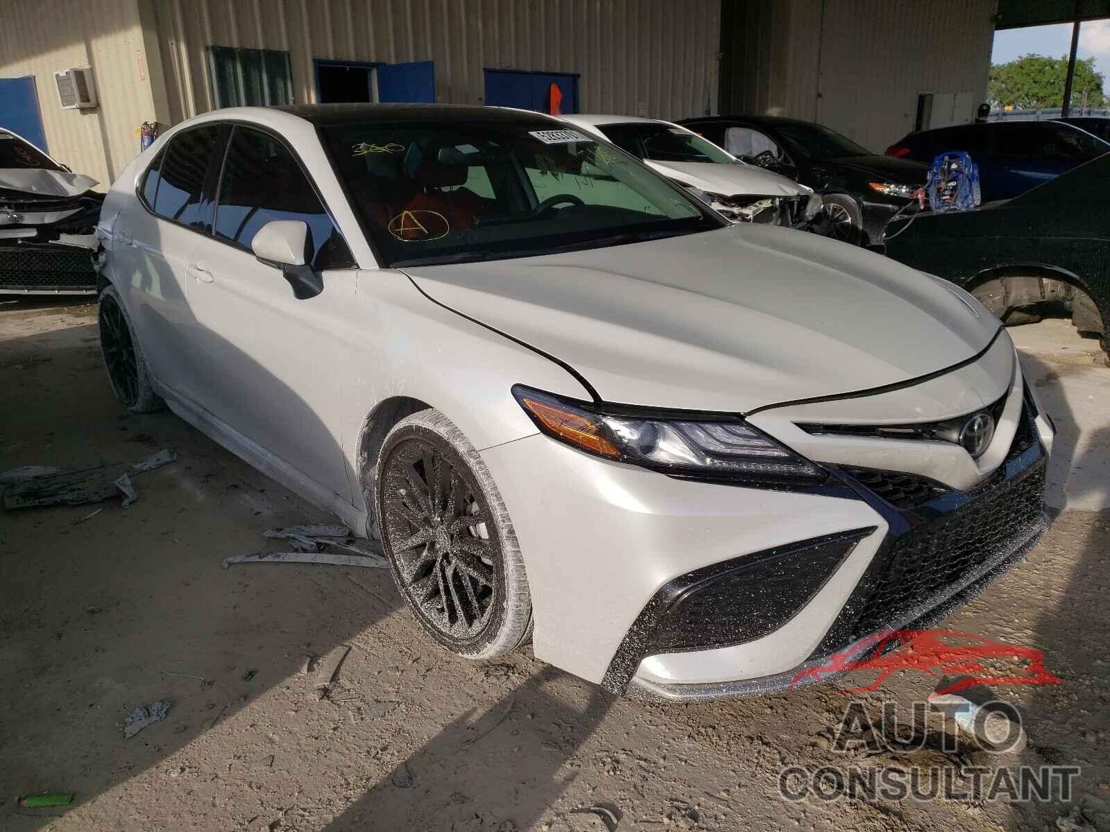 TOYOTA CAMRY 2021 - 4T1K61AK1MU529156
