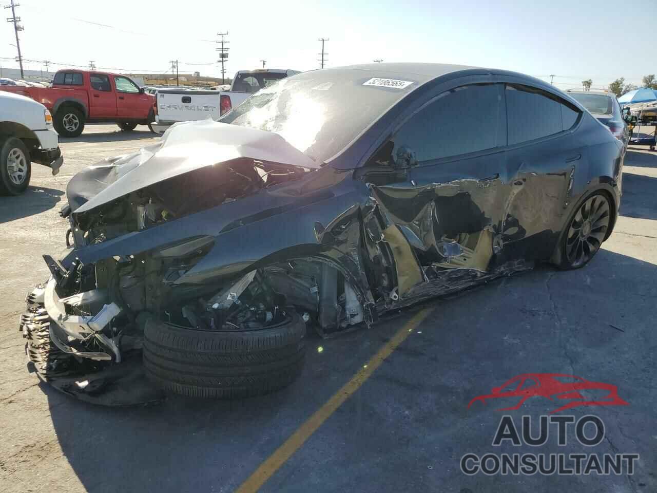 TESLA MODEL Y 2024 - 7SAYGDEF9RF076837