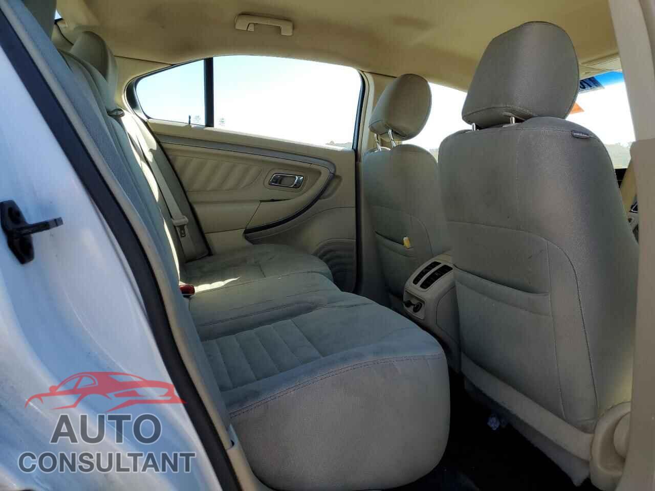 FORD TAURUS 2015 - 1FAHP2D87FG199175