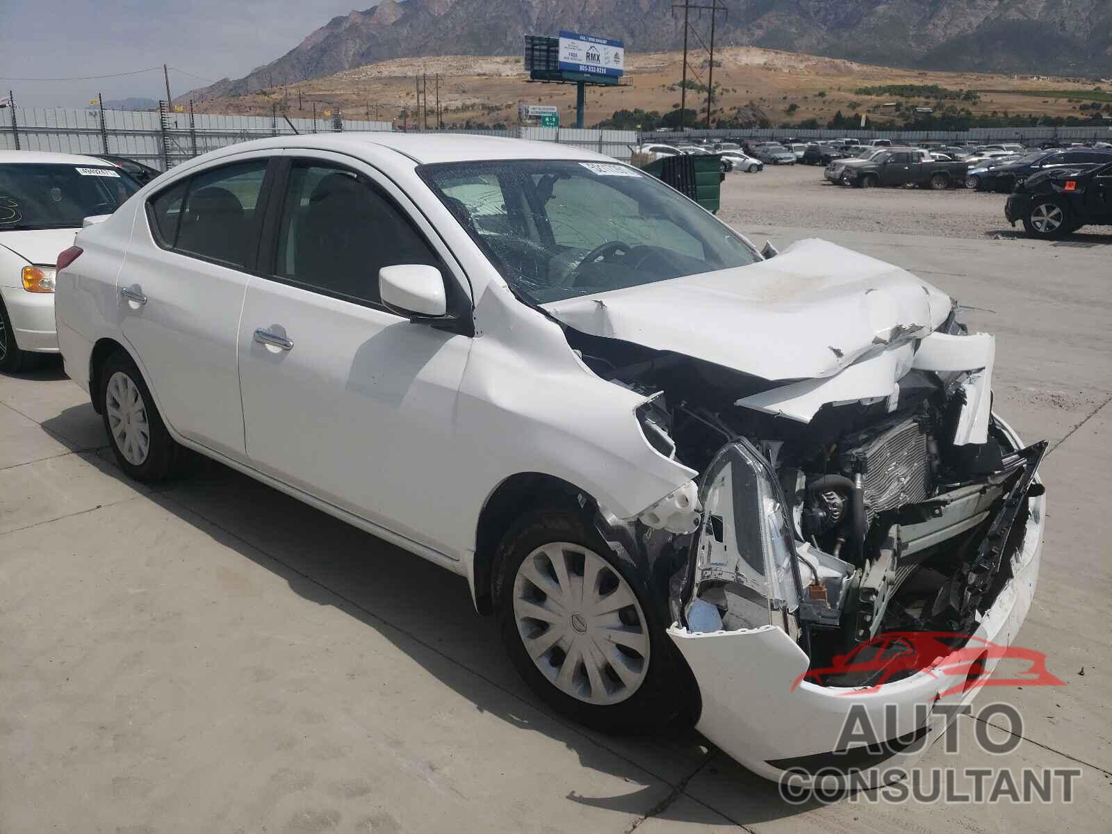 NISSAN VERSA 2019 - 3N1CN7APXKL819660