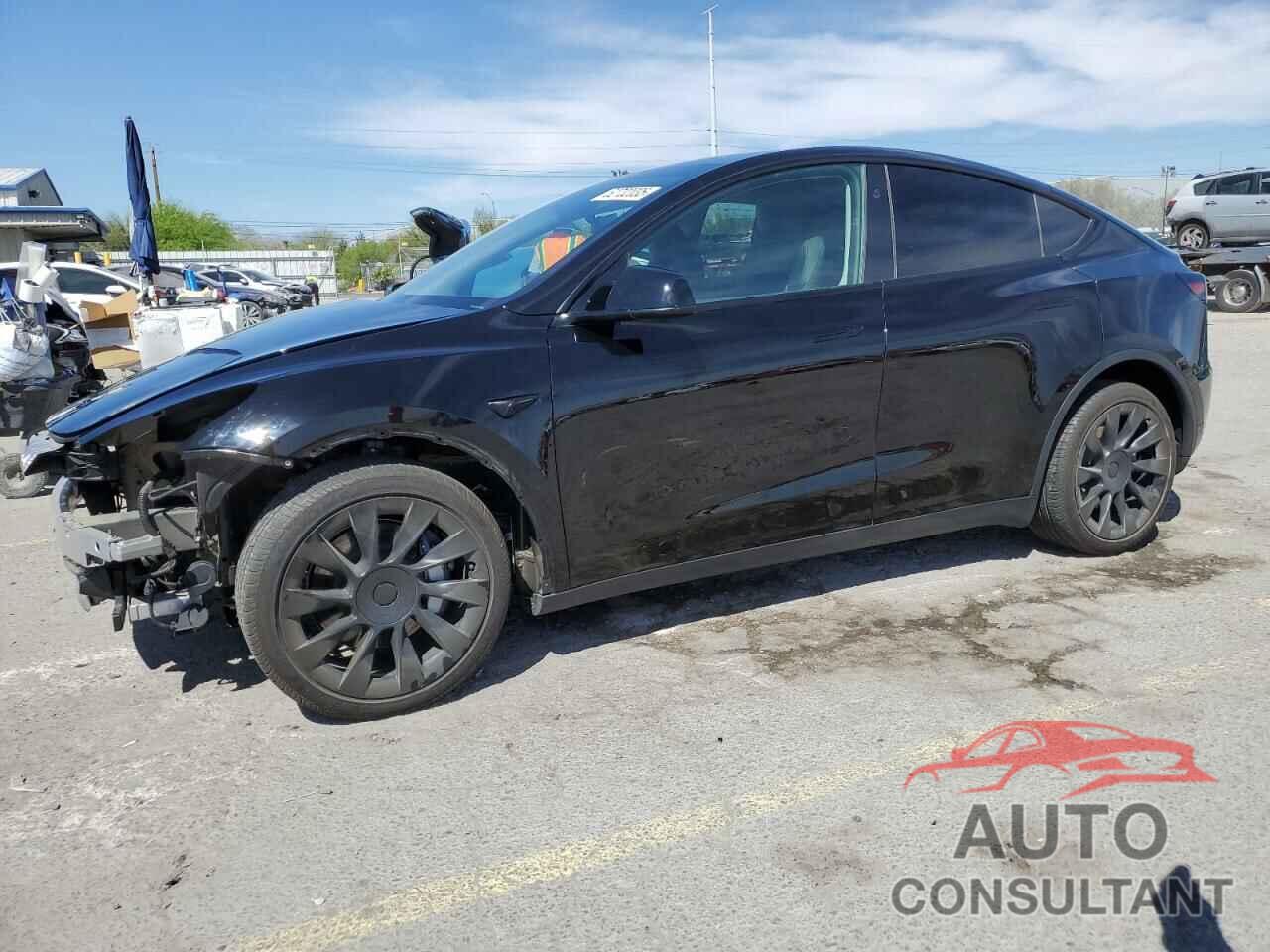 TESLA MODEL Y 2024 - 7SAYGAEE3RF089122