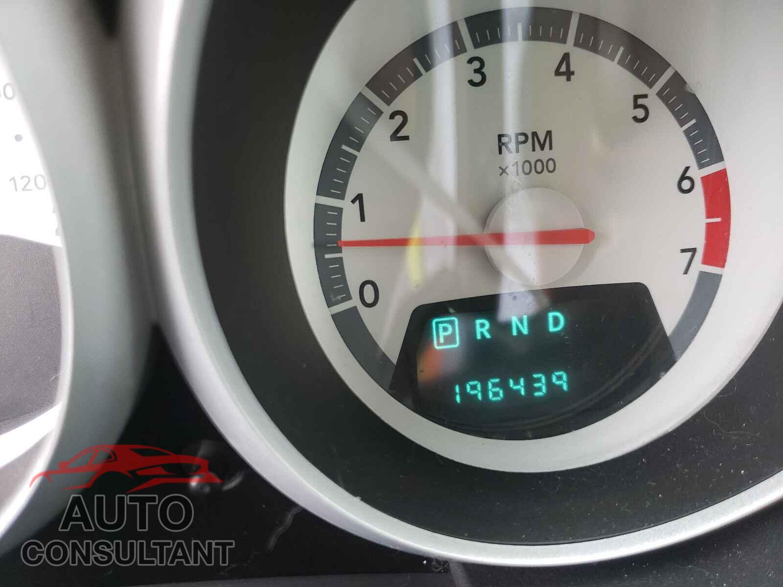 DODGE CARAVAN 2010 - 2D4RN4DE3AR194667