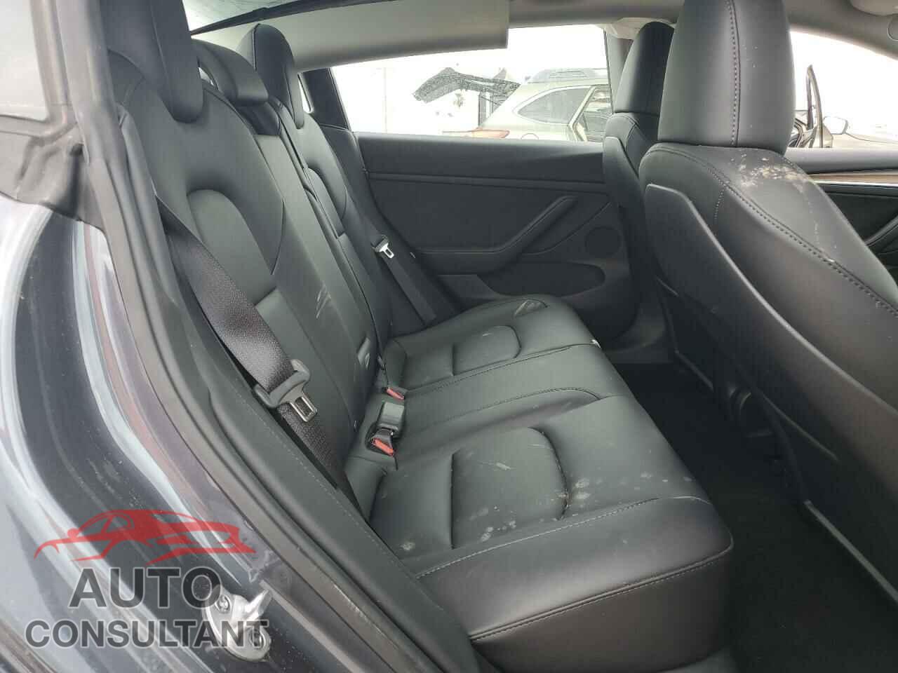 TESLA MODEL 3 2023 - 5YJ3E1EA0PF710260
