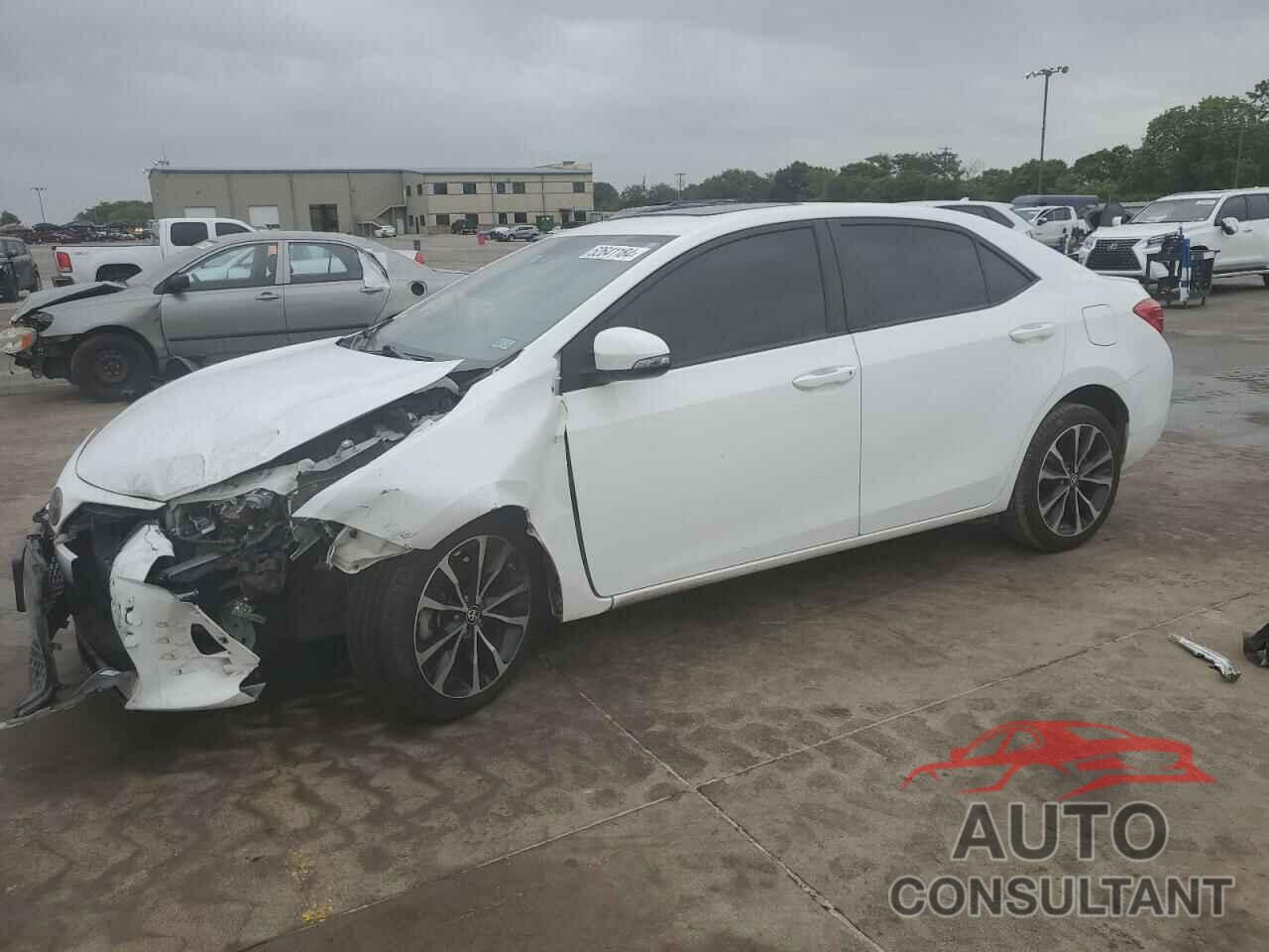 TOYOTA COROLLA 2018 - 5YFBURHE0JP784947