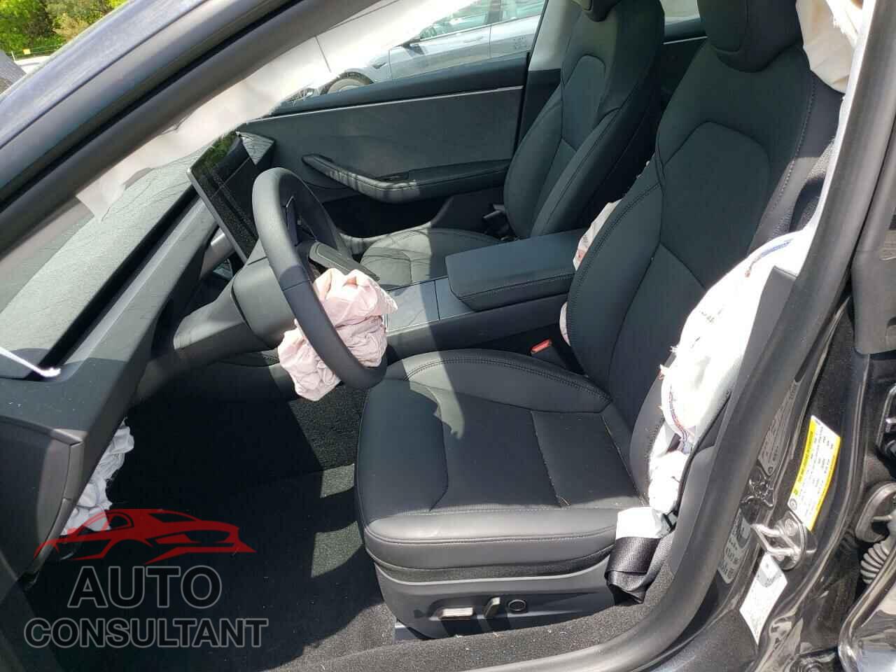 TESLA MODEL 3 2024 - 5YJ3E1EA3RF730702